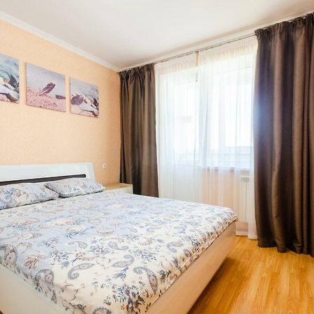 Artal Apartment On Obolonskaya Square 3 เคียฟ ภายนอก รูปภาพ