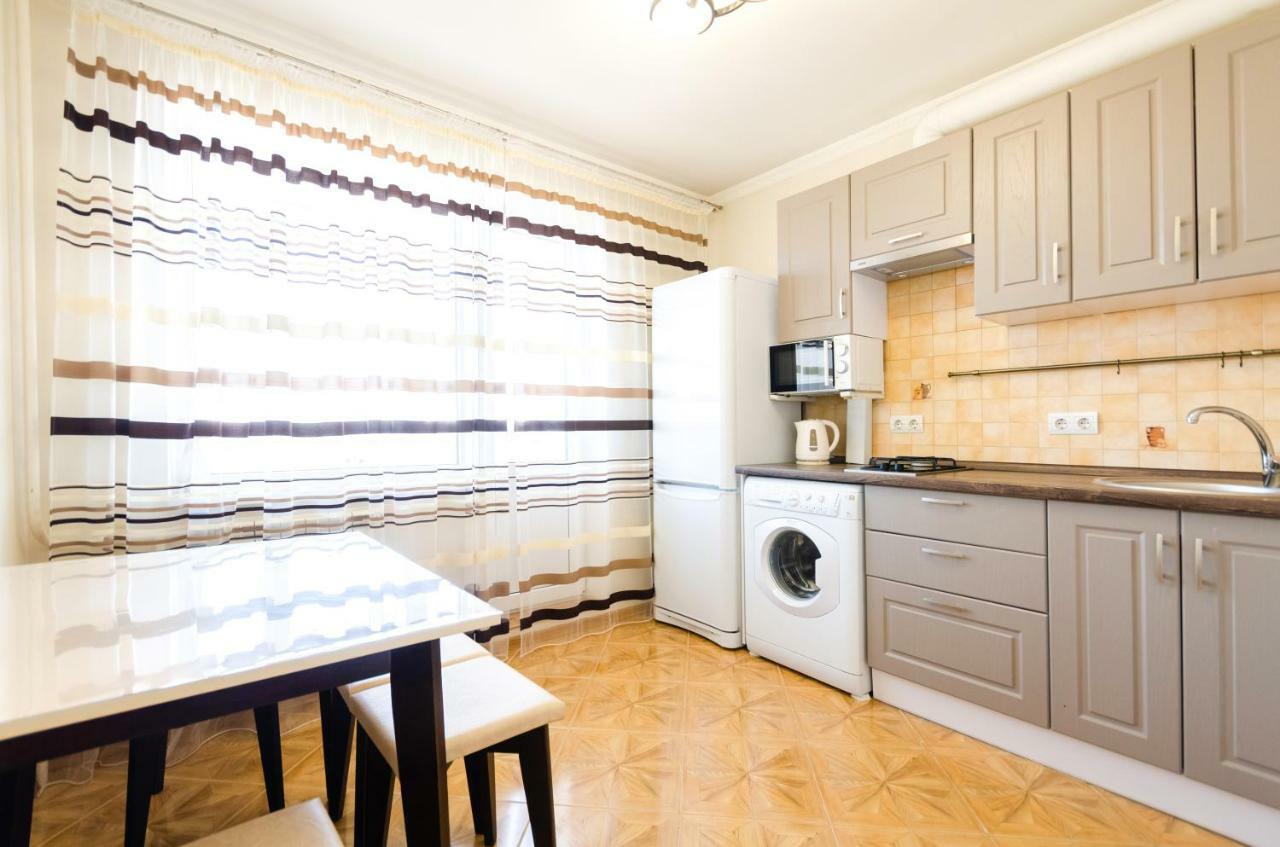 Artal Apartment On Obolonskaya Square 3 เคียฟ ภายนอก รูปภาพ