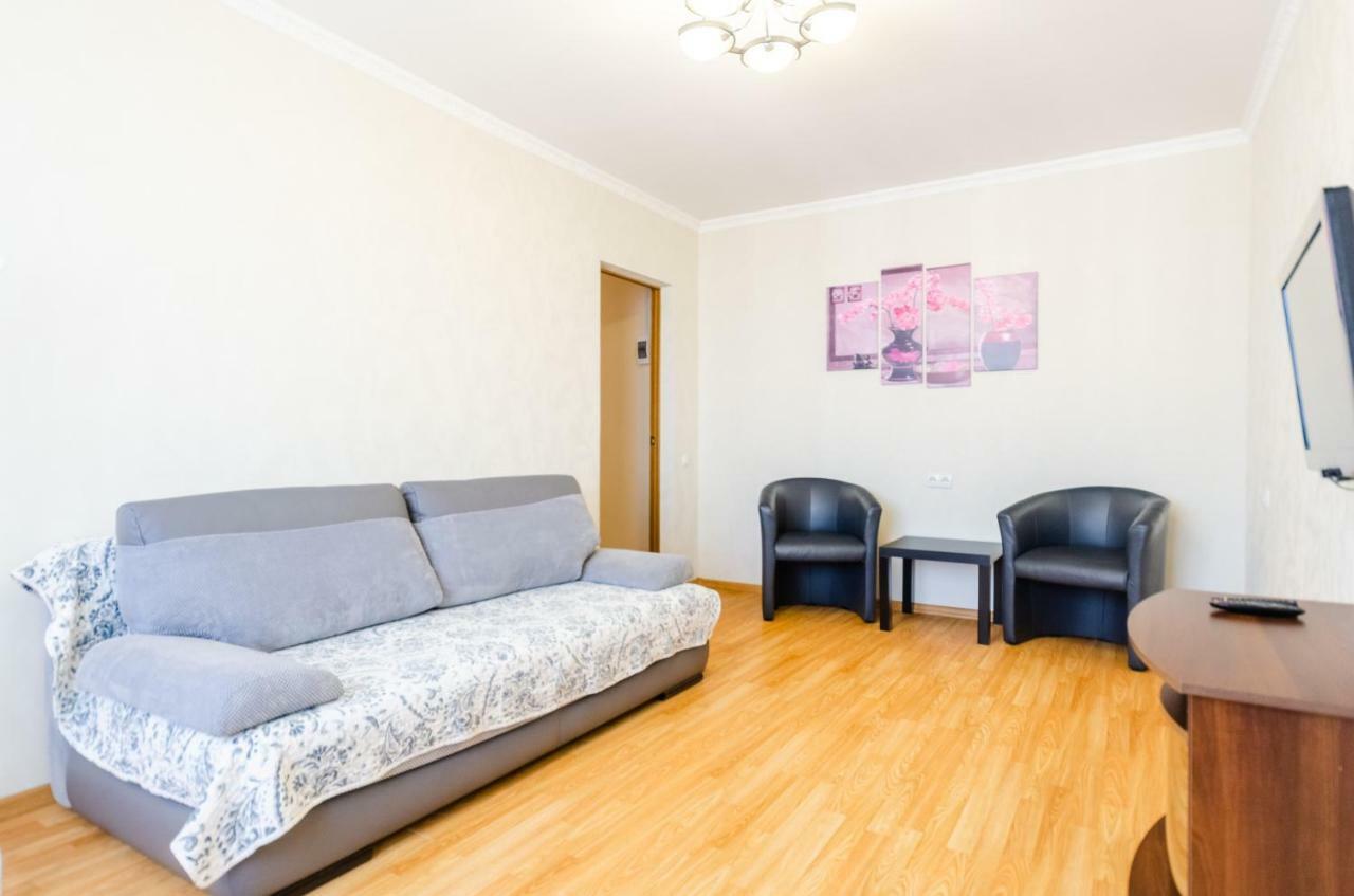 Artal Apartment On Obolonskaya Square 3 เคียฟ ภายนอก รูปภาพ